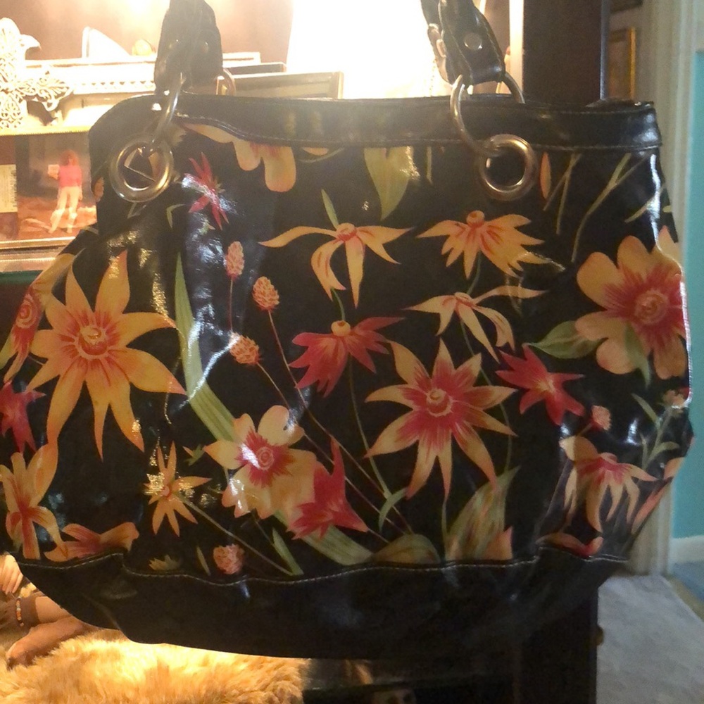 Purse - Picture 3 of 10